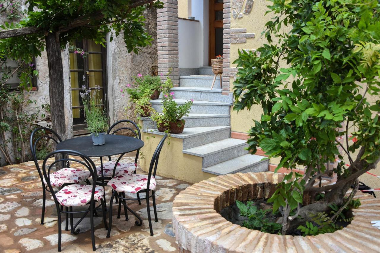 Апартаменты Elba Borgo Di Latrano Magazzini  Экстерьер фото